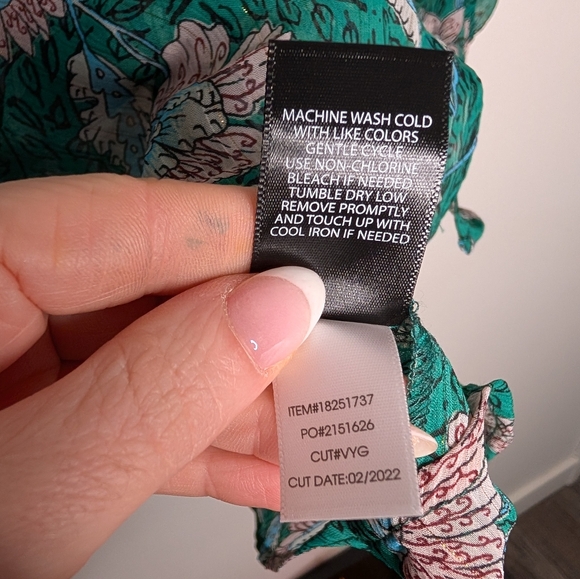 Torrid Floral Chiffon Blouse Green Pink Metallic Size 3X - Picture 5 of 6